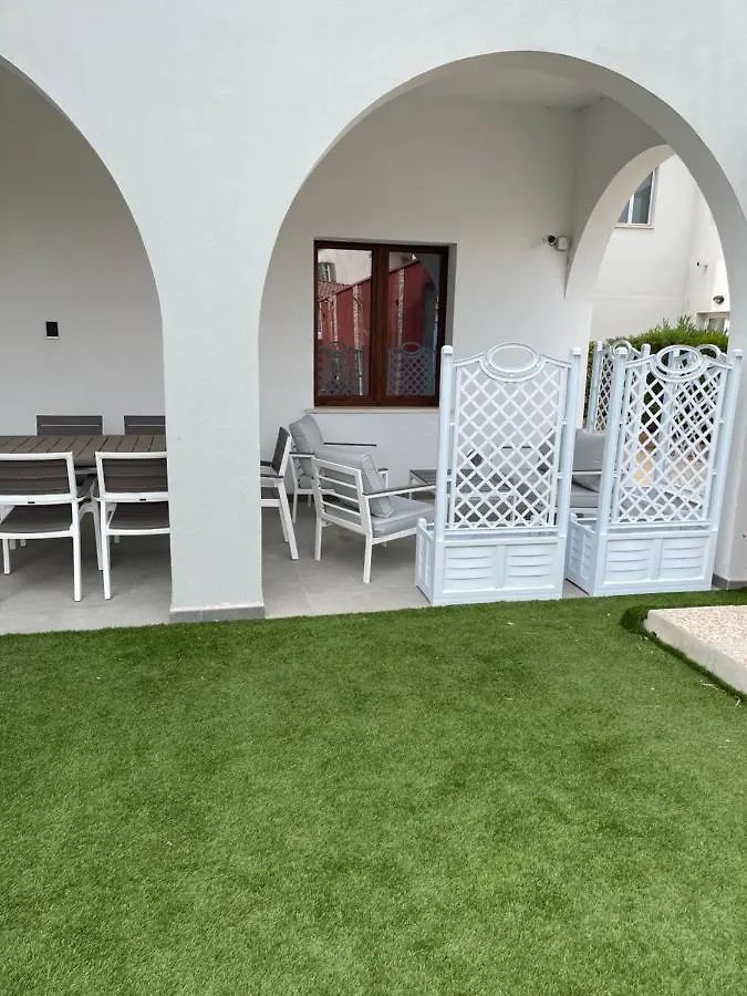 Coru E Mari 2 Apartments Pula 0*,