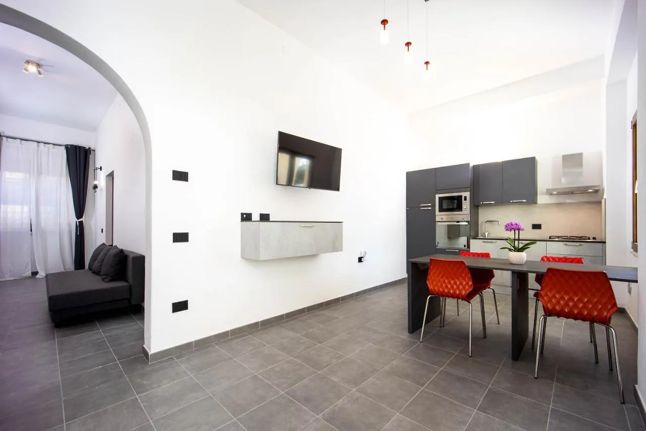 Coru E Mari 2 Apartments Pula Italy
