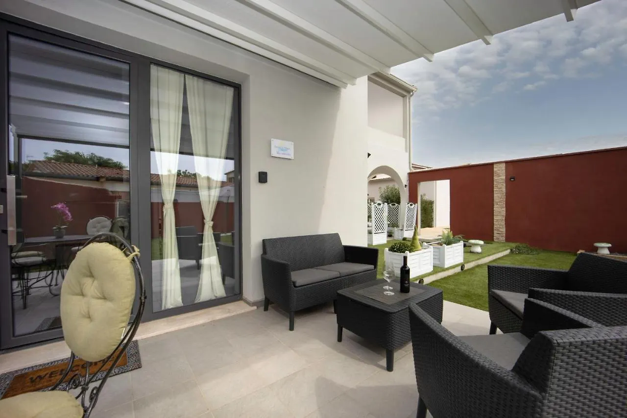 Coru E Mari 2 Apartments Pula